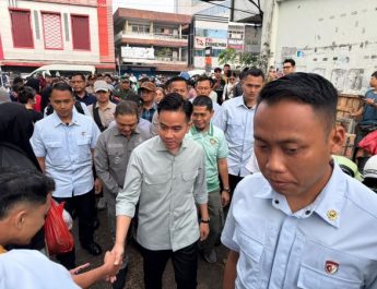 Wapres tinjau pasar Flamboyan Pontianak, pastikan harga terkendali