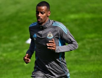 Isak tuding Newcastle ingkar janji, minta dijual musim panas ini