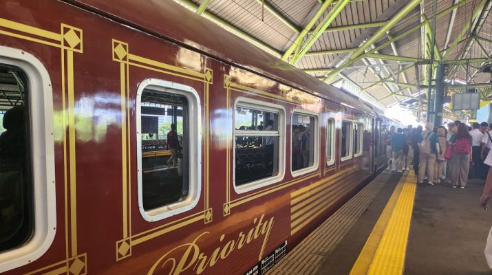 KAI Wisata lepas perjalanan perdana KA Java Priority Gambir - Yogya