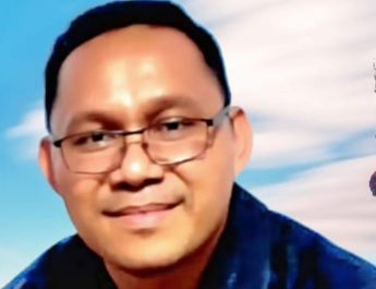 Demokrasi di Balik Simbol