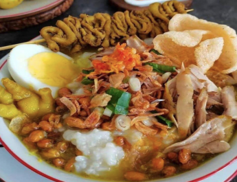 10 Rekomendasi Bubur Ayam Salatiga Terlezat, Wajib Coba!