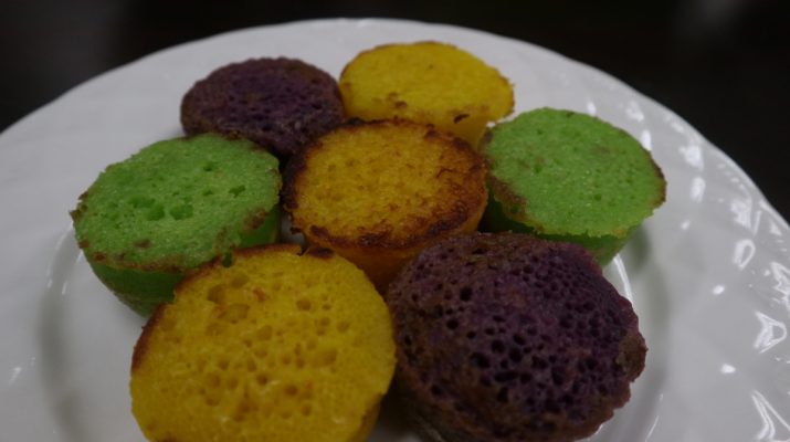 10 Tempat Rekomendasi Bika Ambon Bandung Terlezat 2025