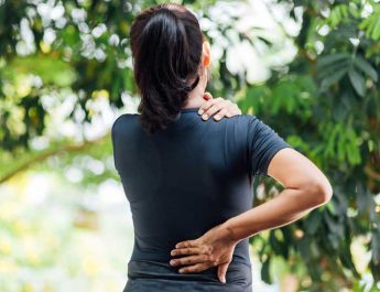 Apa Olaharaga Terbaik untuk Nyeri Punggung Kronis? Inilah Mengapa Tetap Aktif Itu Penting