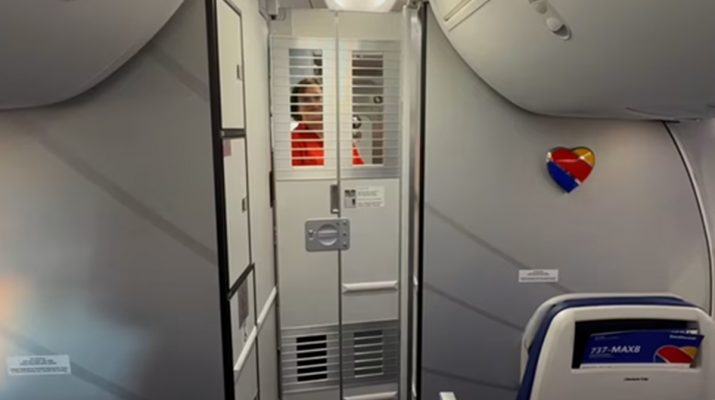 Tingkatkan Keamanan Kokpit, Southwest Airlines Tambahkan Pintu Penghalang