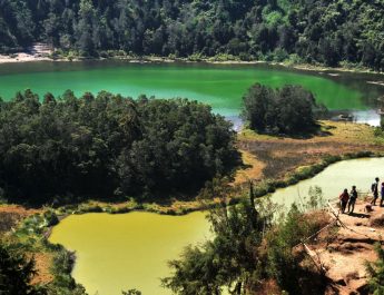 9 Wisata Alam Jawa Tengah yang Wajib Dikunjungi