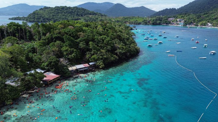 25 Surga Tersembunyi: Tempat Wisata Hidden Gem di Indonesia yang Wajib Kamu Kunjungi!