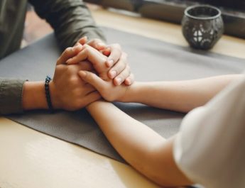 Quality Time Arti: Memahami Love Language dan Ciri-Cirinya