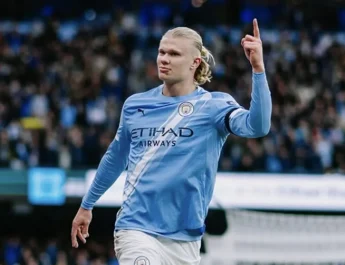 Derby Manchester: Haaland Brace, Man City Libas MU 3-0 di Etihad