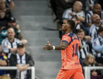 Barcelona Bungkam Newcastle 2-1, Rashford Fantastis!