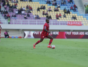 Gol Perdana Kastaneer Bawa Persis Solo Tahan Imbang Arema FC dengan Skor 2-2