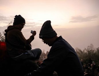 Sikunir Golden Sunrise: Pesona Matahari Terbit di Dieng yang Wajib Dikunjungi