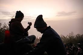 Golden Sunrise Sikunir: Keindahan Panorama Emas Desa Sembungan