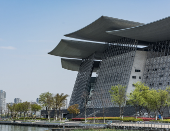 Arsitektur Modern dan Pentingnya Memilih Material yang Tepat