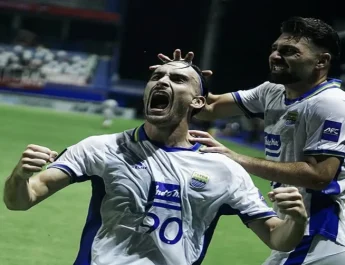 Persib Tampil Perkasa, Hajar Bangkok United 2-0 di ACL 2 2025/2026