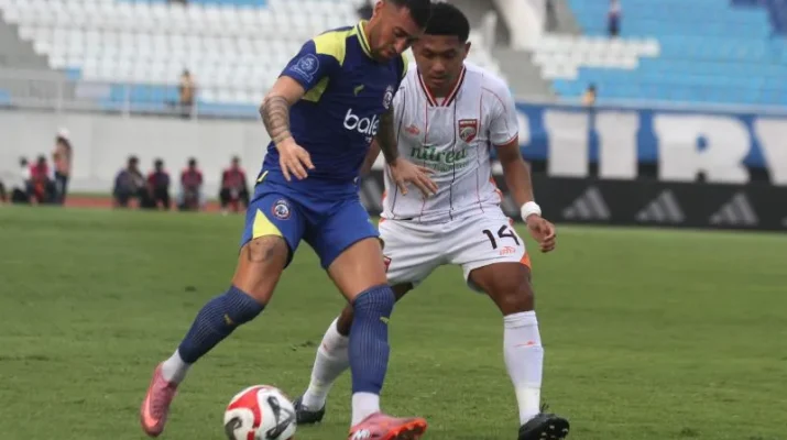 Borneo FC Pecundangi Arema FC dengan Skor Telak 3-1