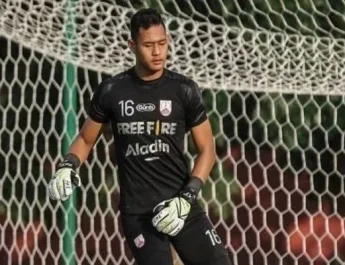 Erlangga Setyo, Kiper Muda Persis Solo Siap Buktikan Diri di Timnas U-23