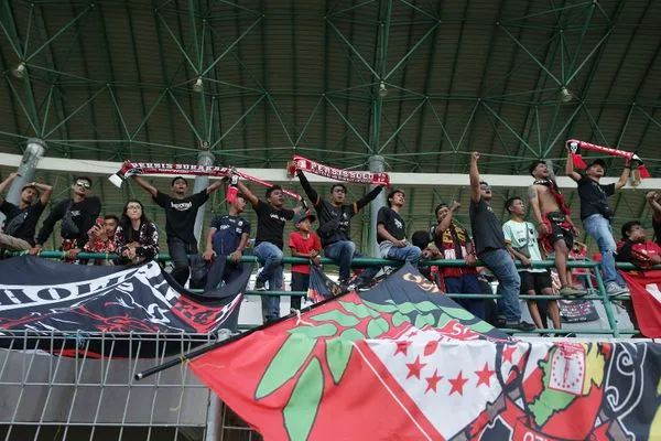 Animo Turun, Pasoepati Desak Persis Solo Benahi Taktik dan Performa