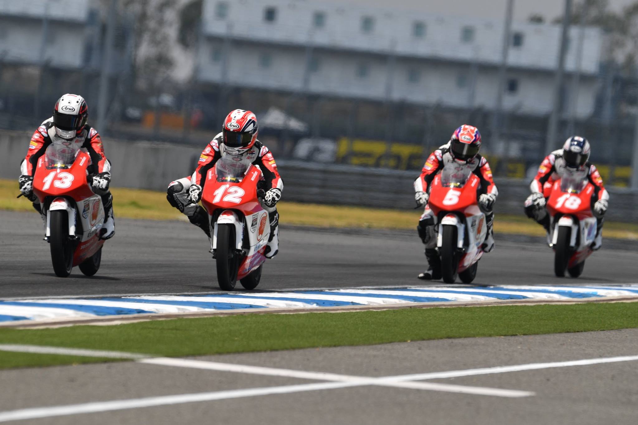 Deniz Oncu menangkan Race 2 Idemitsu Asia Talent Cup Buriram 2017 . . Gerry Salim Finish 6