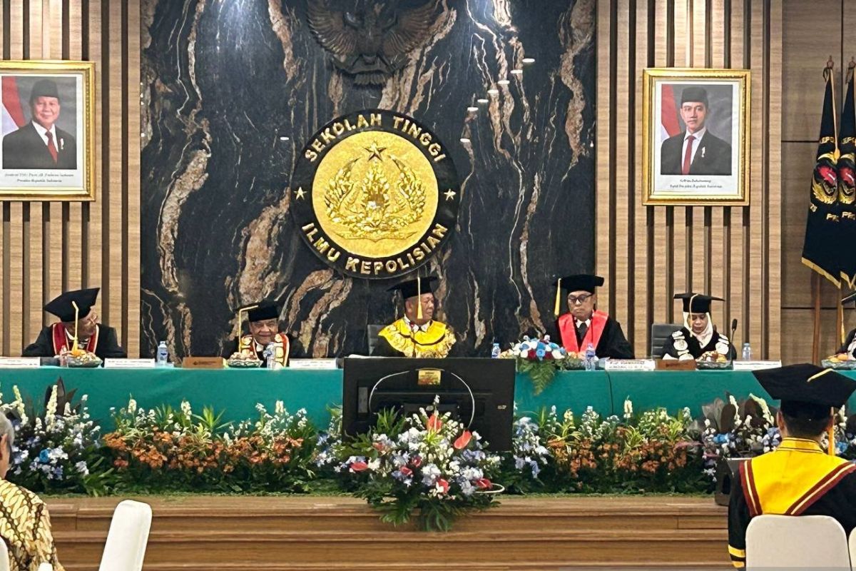Akademisi ingatkan perwira Polri tak buat proyek