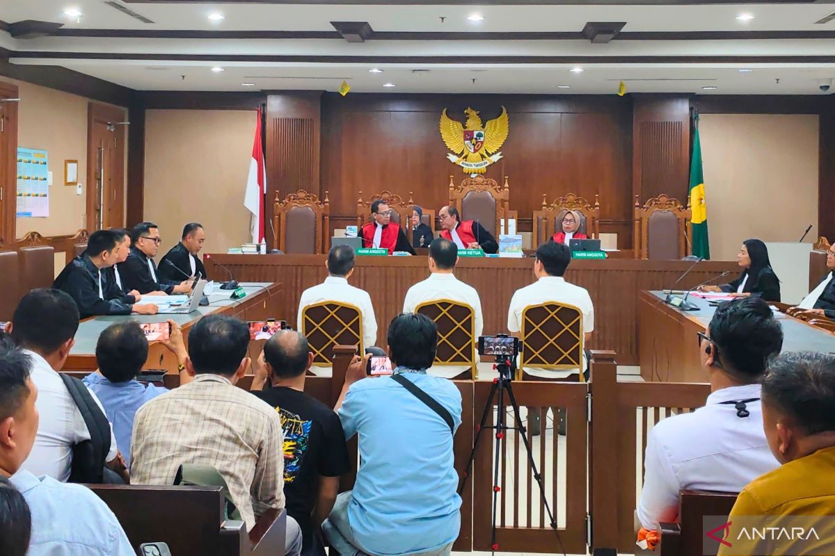 Pemilik Blueray Cargo didakwa suap pejabat Bea Cukai Rp63,15 miliar