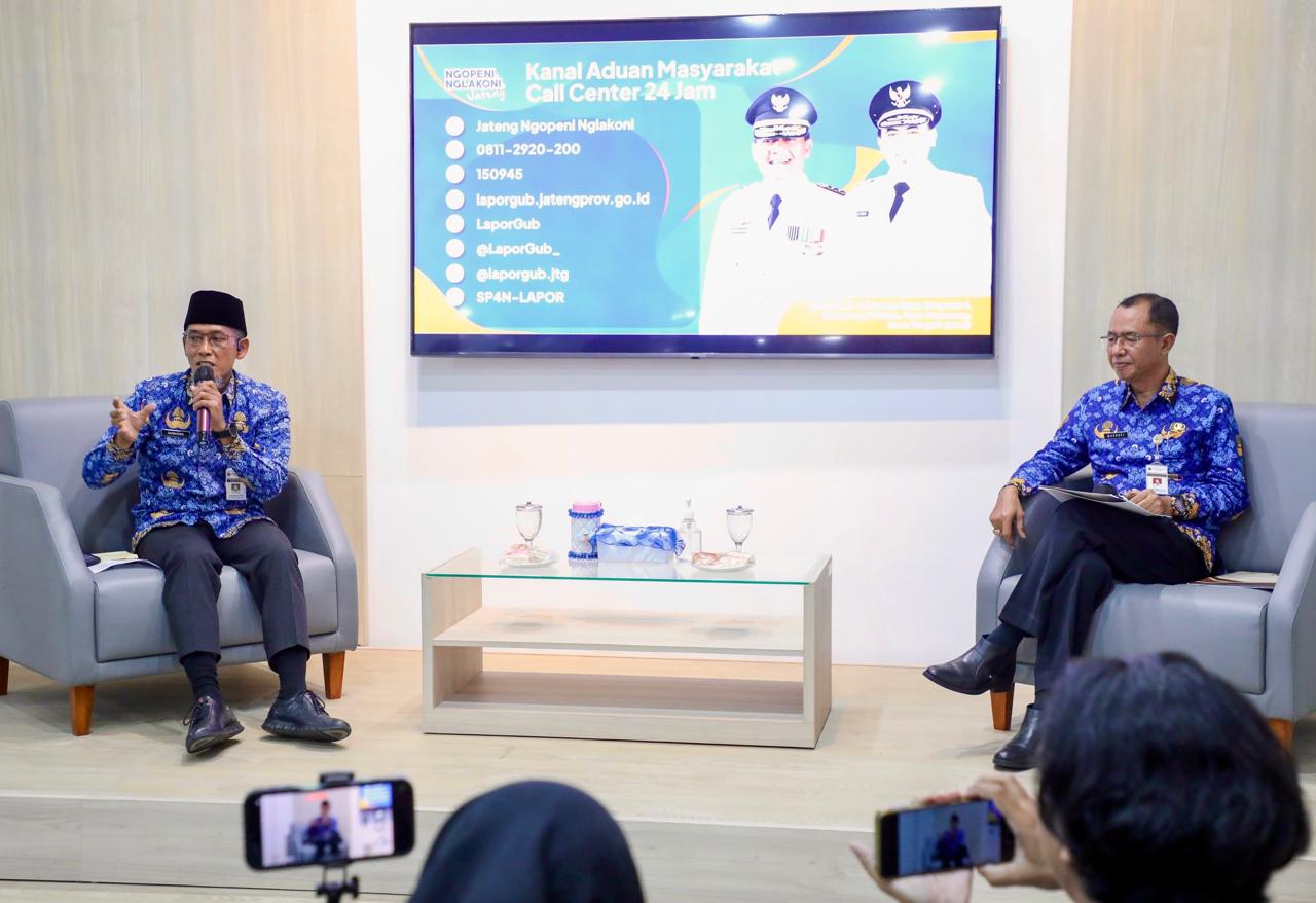 Sekda Jateng Sumarno dan PLT Badan Pendapatan Daerah (Bapenda) Jateng Muhammad Masrofi, (Ganang GOnews.id)