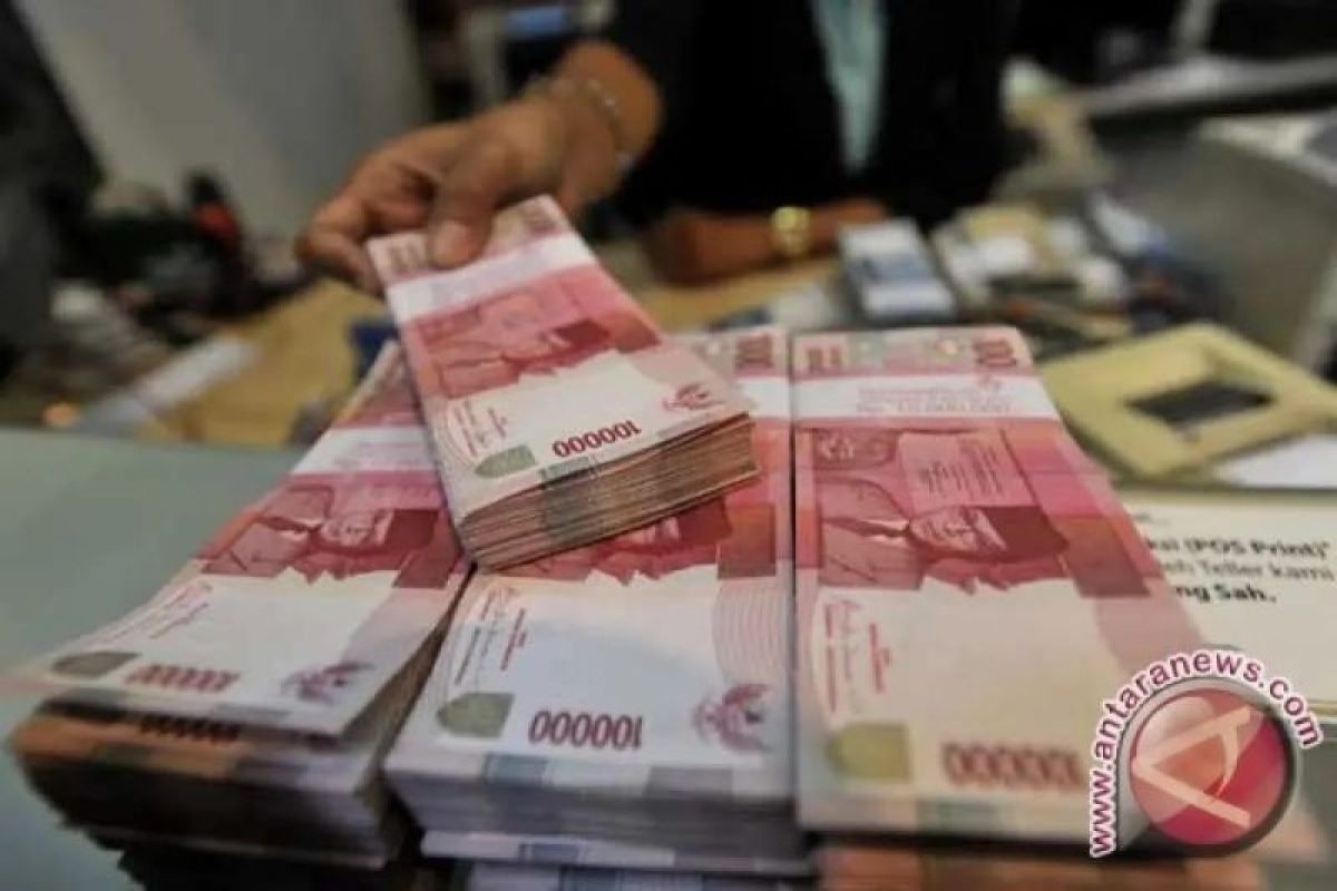 Rupiah melemah pasca serangan AS ke Iran
