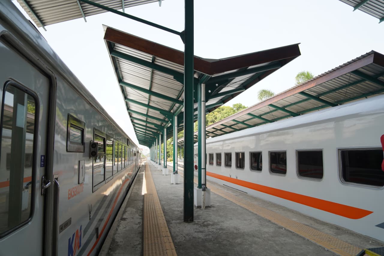 Suasana PT Kereta Api Indonesia (Persero) Daerah Operasi 7 Madiun