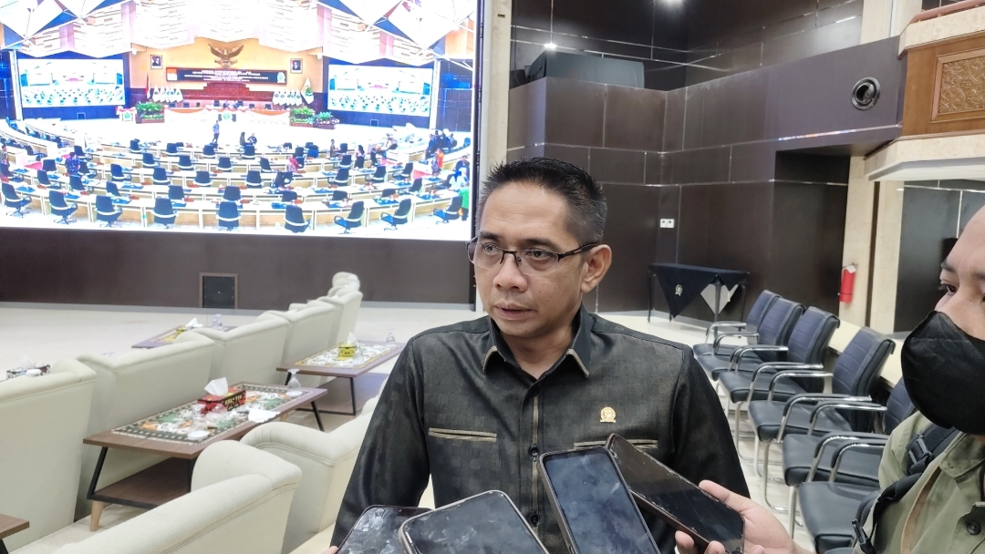 Firnadi Ikhsan, Anggota Komisi II DPRD Kaltim saat diwawancarai di Gedung DPRD Kaltim, Jumat (8/8/2025) (AS/Gonews.id).