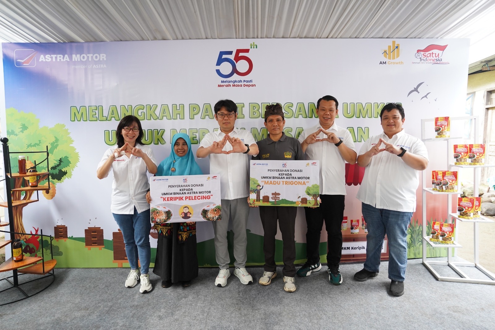 Robien Tony selaku Chief Executive Astra Motor