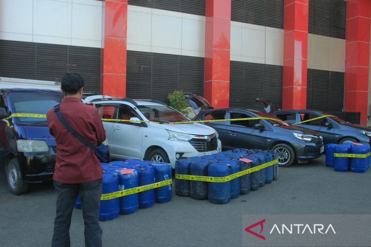Dua oknum polisi di NTT terlibat penyalahgunaan BBM bersubsidi