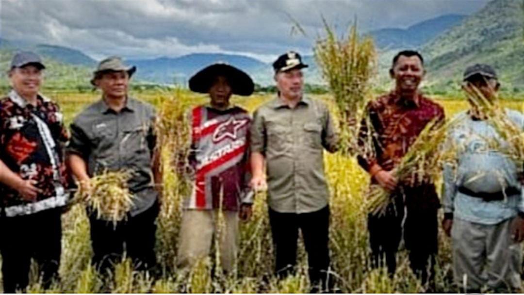 Bupati Kerinci Monadi