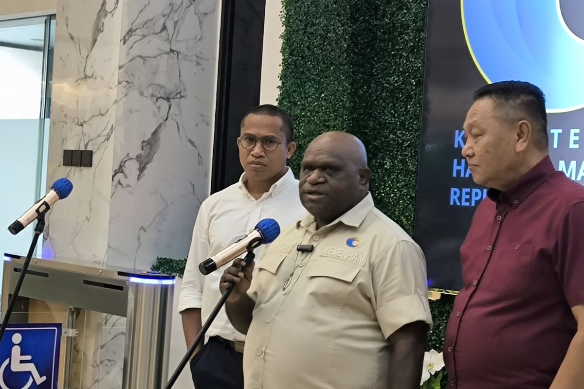 Ini penegasan Pigai terkait status pembela HAM