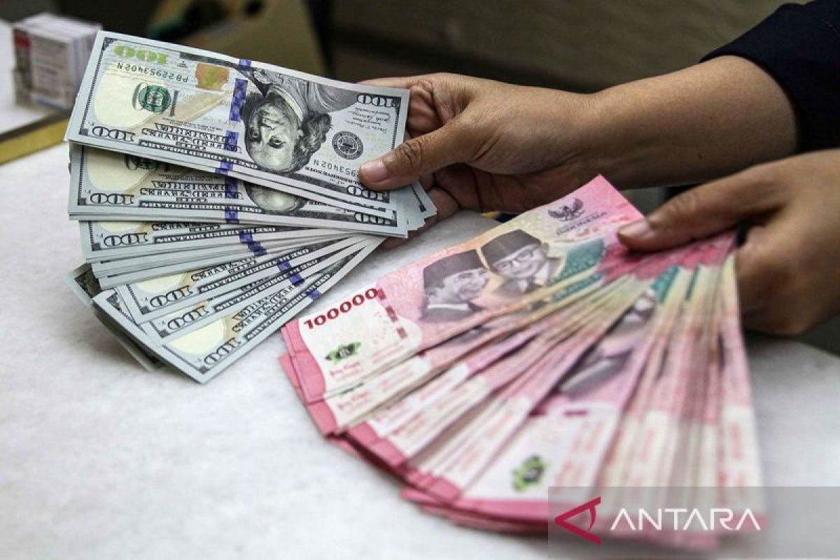 Rupiah pada Senin pagi melemah jadi Rp17.386 per dolar AS