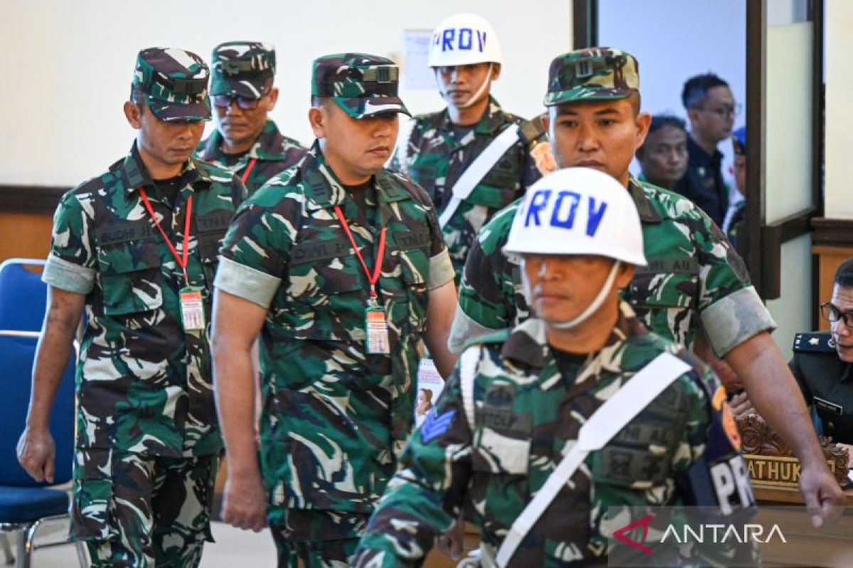 Empat personel TNI didakwa siram Andrie Yunus untuk beri
