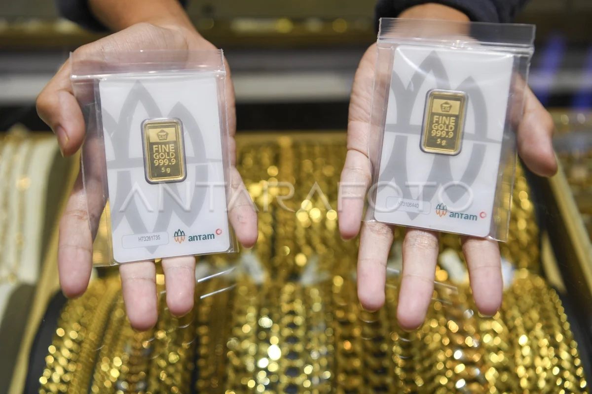 Harga emas tiga jenama di Pegadaian pada Senin pagi ini kompak stabil