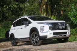 Xpander putih gagah dari Mitsubishi