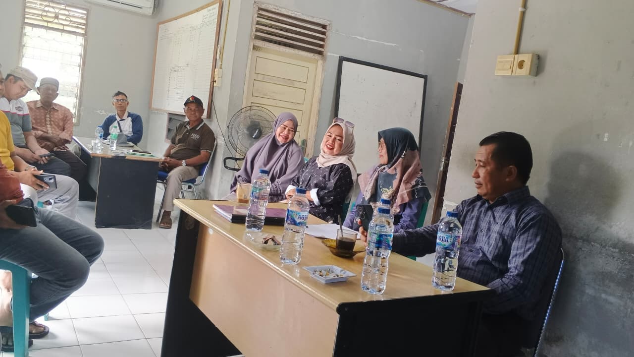 Suasana diruang Kantor KUD Rantau Pasaman tempat konferensi Pers digelar. Kamis, (14/5/2026) (Foto: Saipen/GOnews.id)