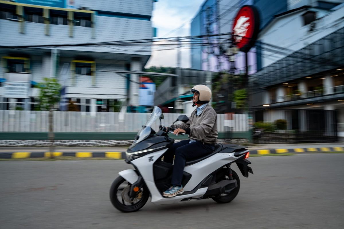 PLN hadirkan ekosistem listrik modern hingga wilayah Papua