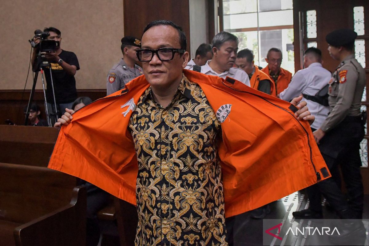 Saksi tak hadir, sidang kasus pemerasan eks Wamenaker Noel ditunda