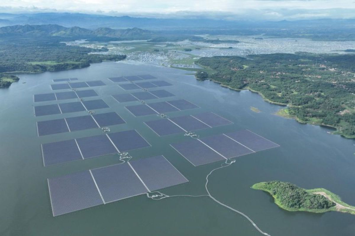 Membangun infrastruktur kelistrikan untuk mitigasi krisis energi
