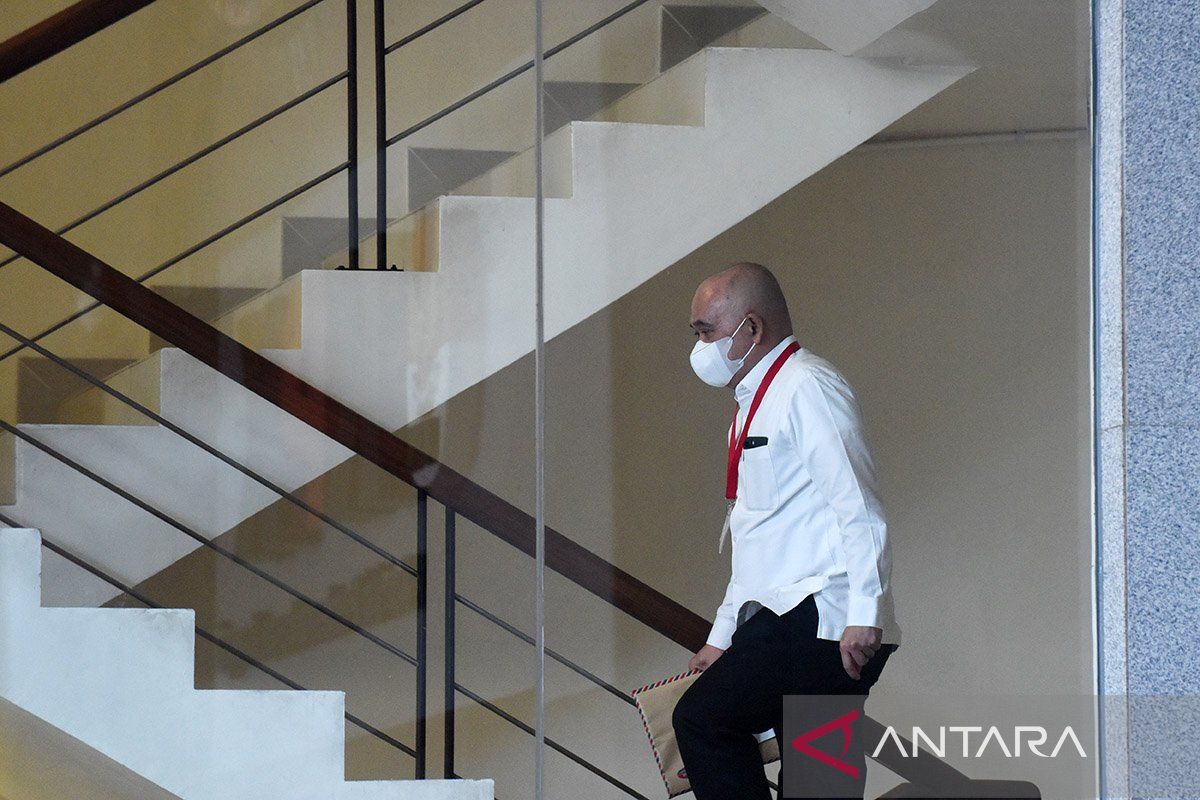 KPK panggil eks staf anggota DPR Heri Gunawan usai pemanggilan 11 Juni