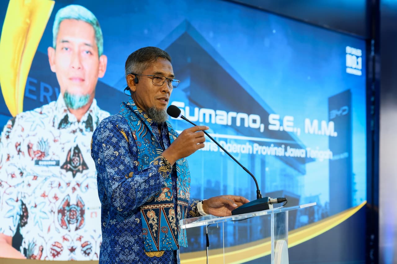 Sekda jateng Sumarno di saat menghadiri acara Grand Opening Dealer Resmi BYD Haka Auto Cabang Semarang, Solo, Magelang, dan Klaten di Kota Semarang. (GOnews.id)