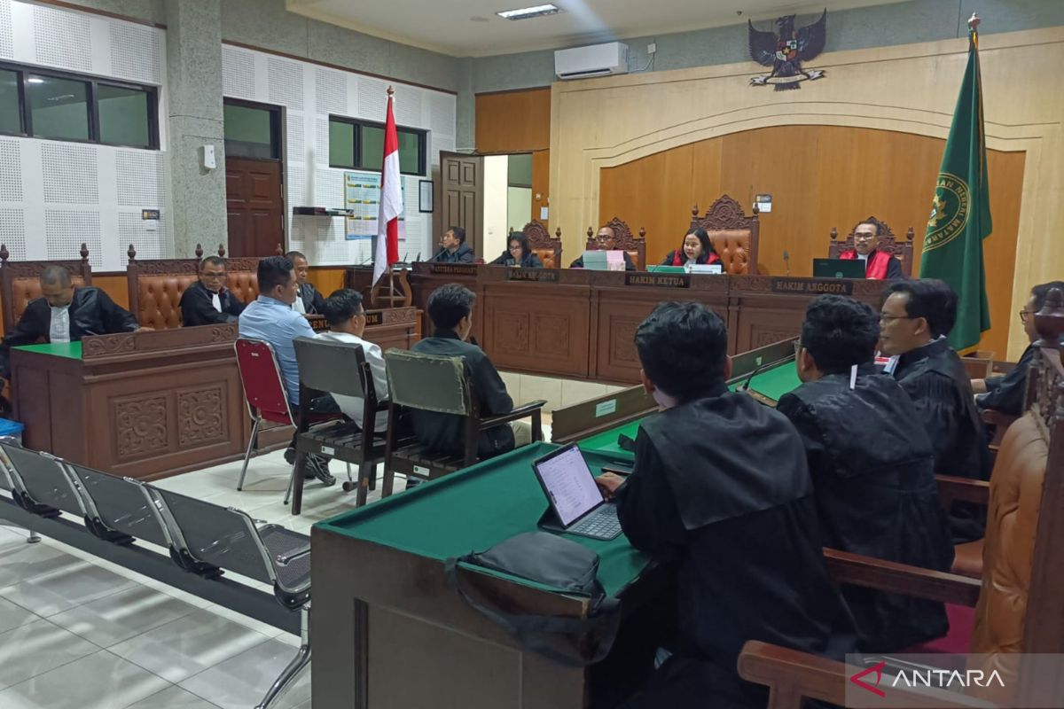 Tiga terdakwa gratifikasi DPRD NTB bantah beri uang ke sejumlah dewan