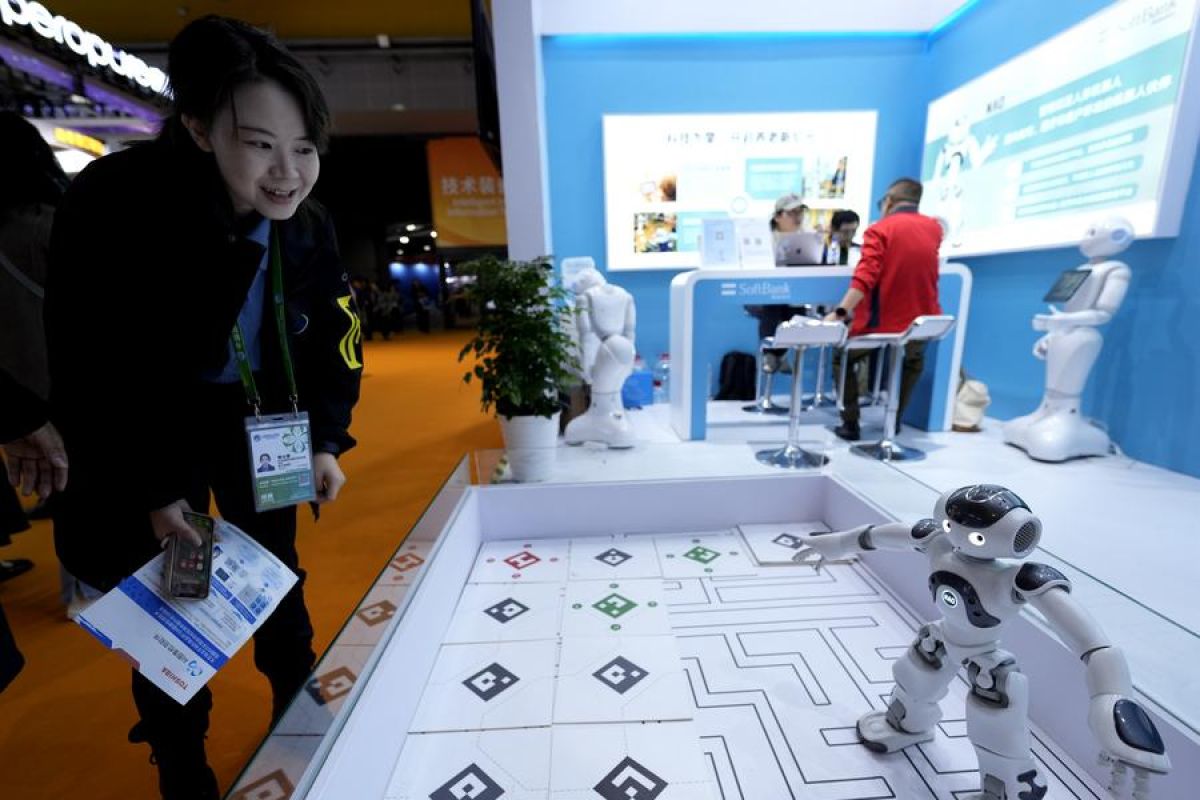 CEO SoftBank uraikan empat pilar dorong ekspansi AI