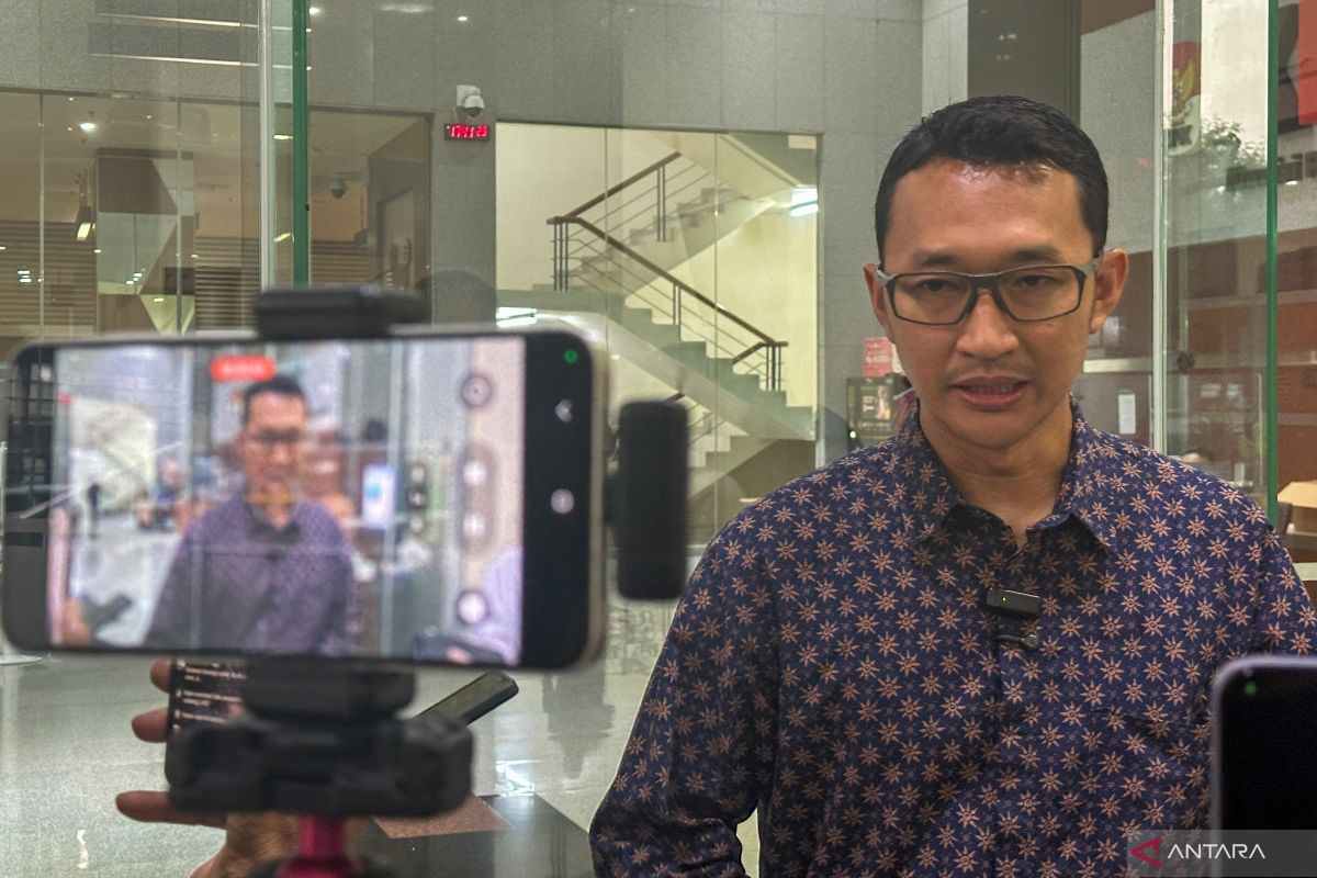 KPK periksa tiga notaris untuk usut aset tersangka kasus K3 Kemenaker
