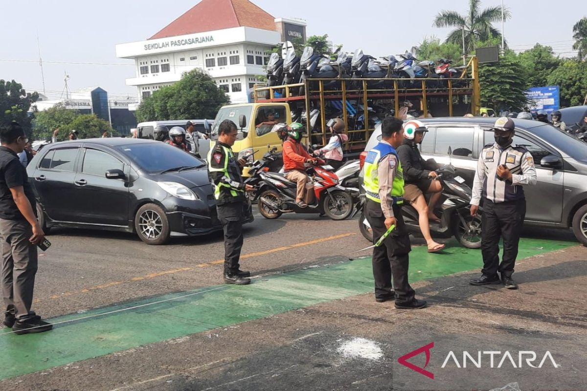 Satu orang tewas dalam kecelakaan maut di Bekasi