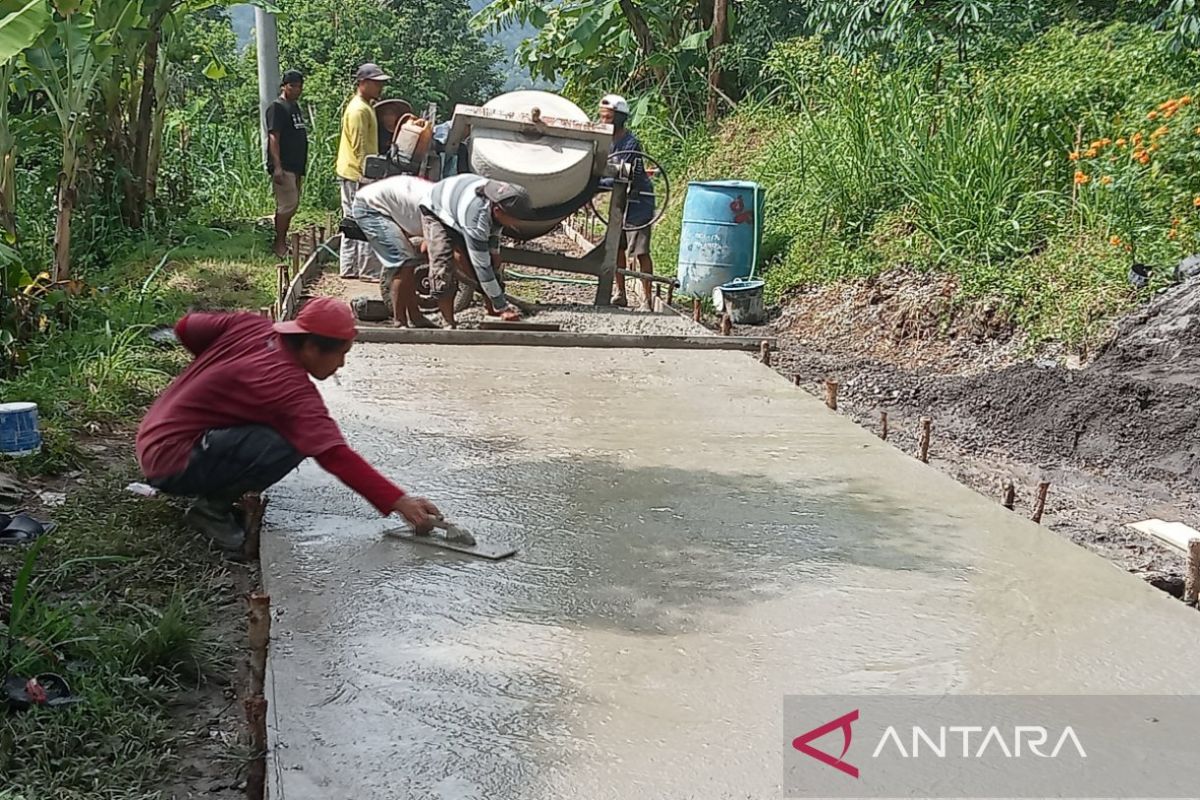 Danais dukung pembangunan jalan desa di DIY sepanjang 146,3 km