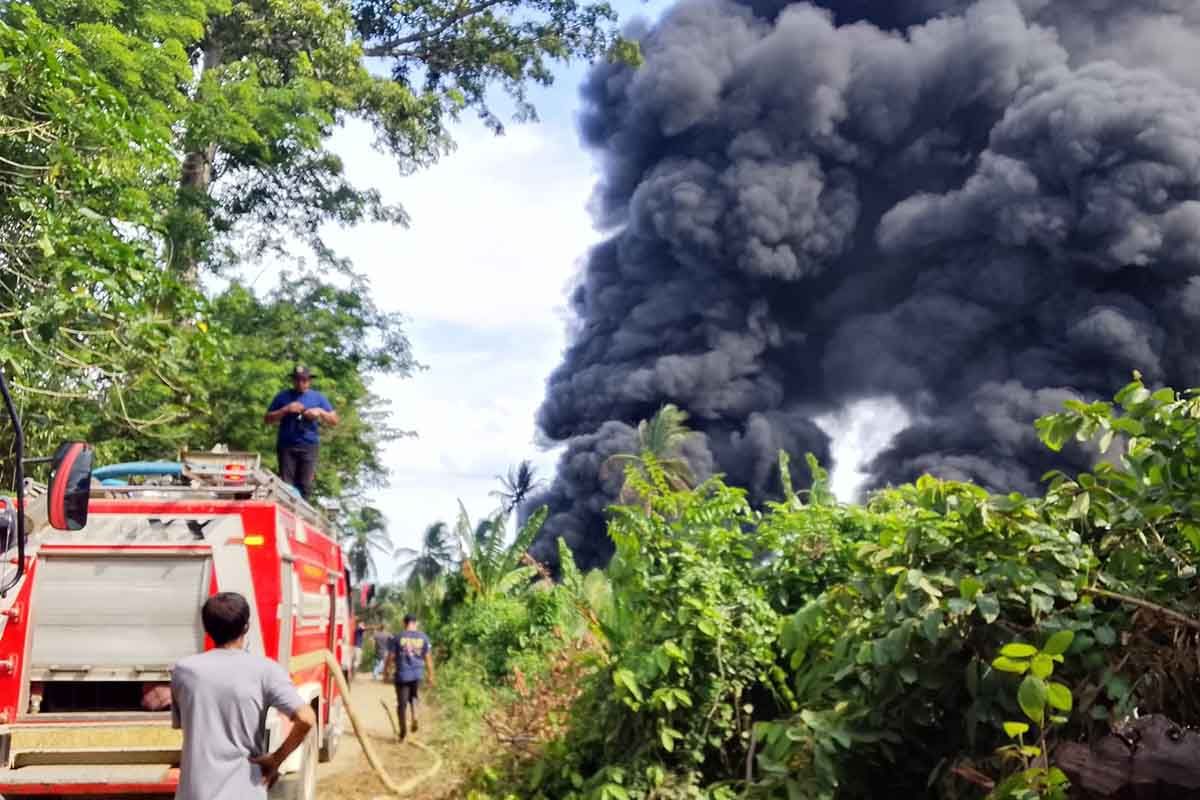 Sumur minyak tradisional di Darul Ihsan Aceh Timur meledak 