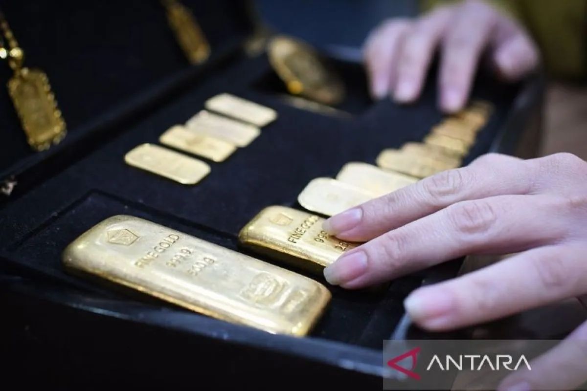 Harga emas Antam naik jadi Rp2,67 juta/gram pada Minggu