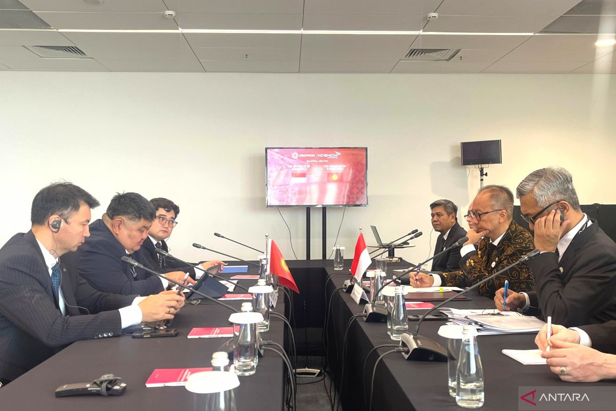Menperin memperluas pengembangan industri halal RI dengan Kirgistan